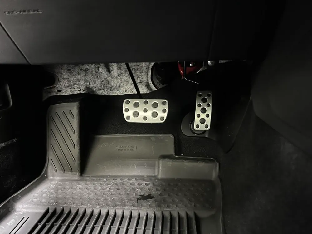 2022 Toyota 86 Premium Interior in Track Red 24